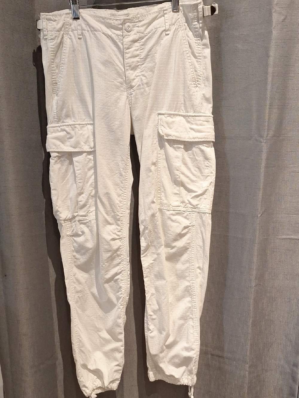 American Eagle Outfitters Ex-Boyfriend White Cargo Jogger Ripstop Pants